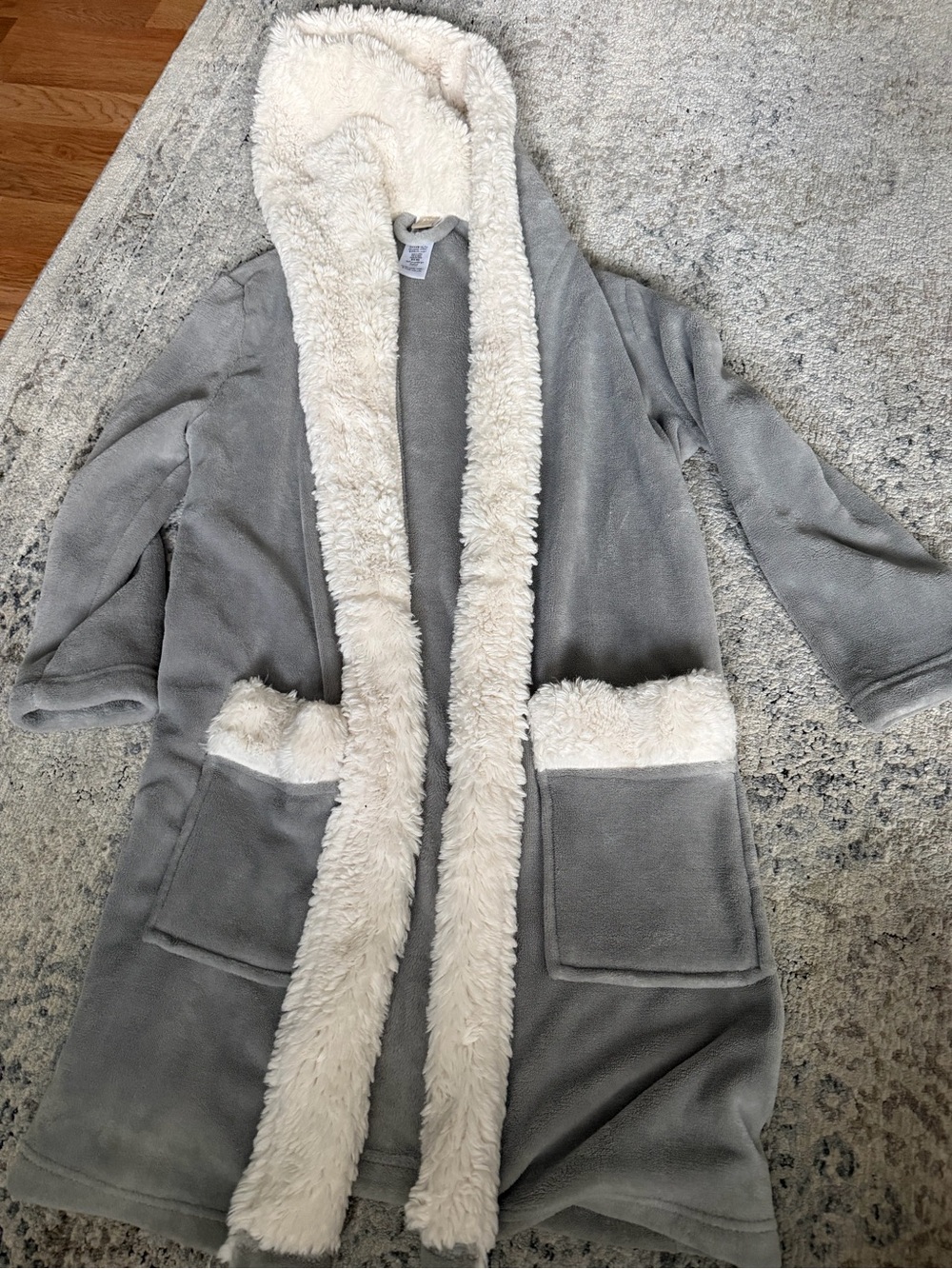 Pottery Barn Teen Hooded Gray Robe with Cream Sherpa Trim